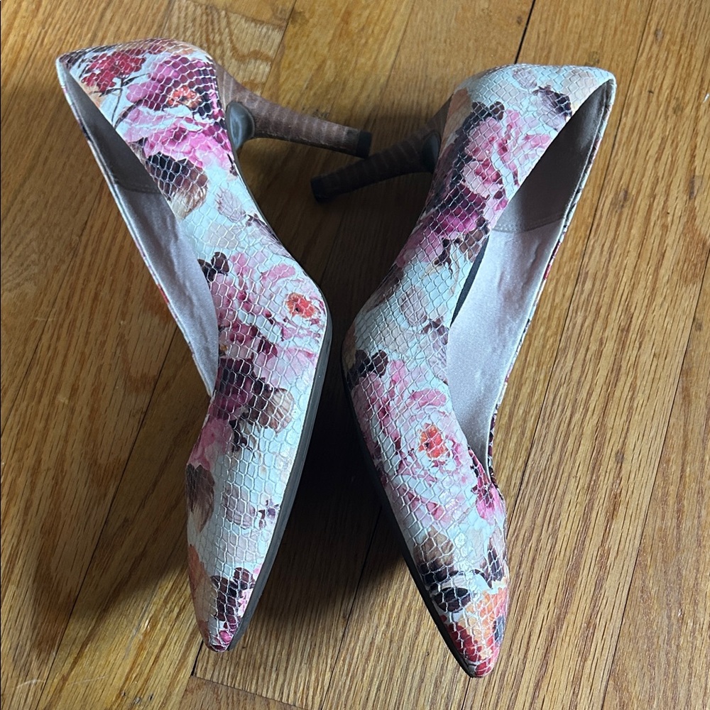 Rockport Women's Floral Heels - Pink and Brown Sz 9.5đź’•Very comfortableđź’• - Picture 7 of 10
